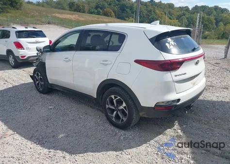 2020 Kia Sportage Lx z USA, uszkodzony, nr VIN KNDPMCAC8L7777695
